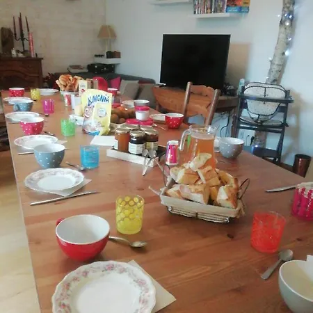 Oda ve Kahvaltı Saumur Loire Et 3*